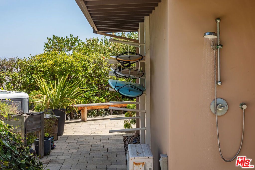 Image 36 of property listing at 6262 Trancas Canyon Road, Malibu, CA 90265