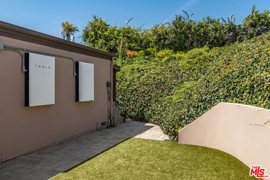 Image 37 of property listing at 6262 Trancas Canyon Road, Malibu, CA 90265