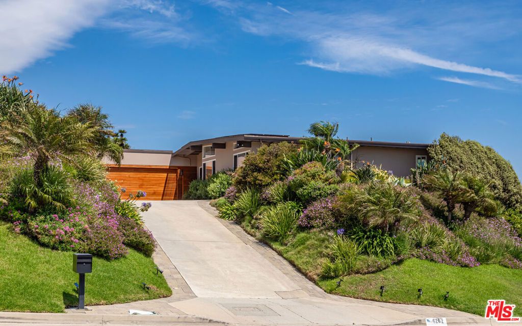 Image 6 of property listing at 6262 Trancas Canyon Road, Malibu, CA 90265