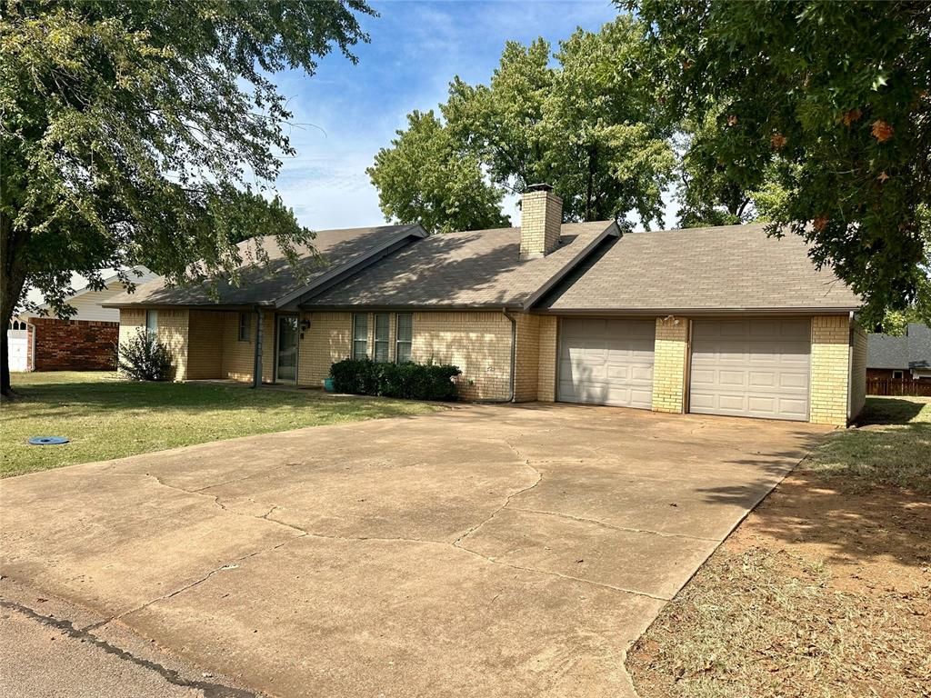 1027 W Windsor Way, Purcell, OK 73080