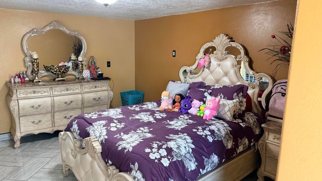 7800 Autumn Canyon Road SW, Albuquerque, NM 87121