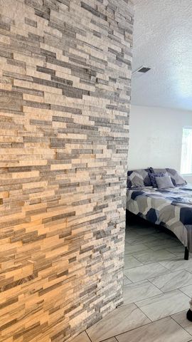 7800 Autumn Canyon Road SW, Albuquerque, NM 87121