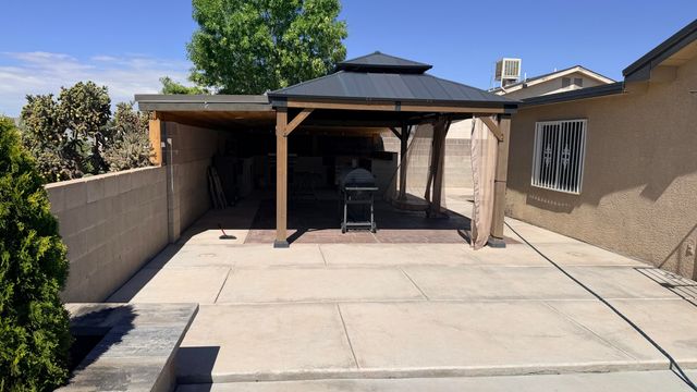 7800 Autumn Canyon Road SW, Albuquerque, NM 87121