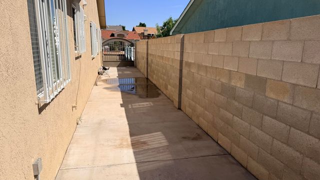 7800 Autumn Canyon Road SW, Albuquerque, NM 87121