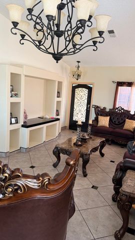 7800 Autumn Canyon Road SW, Albuquerque, NM 87121
