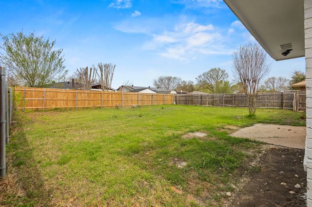 5306 Tamarack Court, Arlington, TX 76018