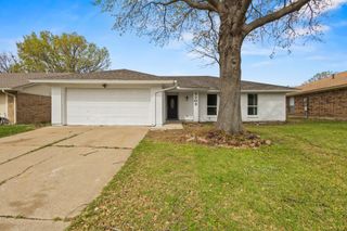 5306 Tamarack Court, Arlington, TX 76018
