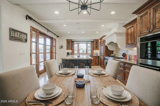 9414 N 53RD Place 2, Paradise Valley, AZ 85253
