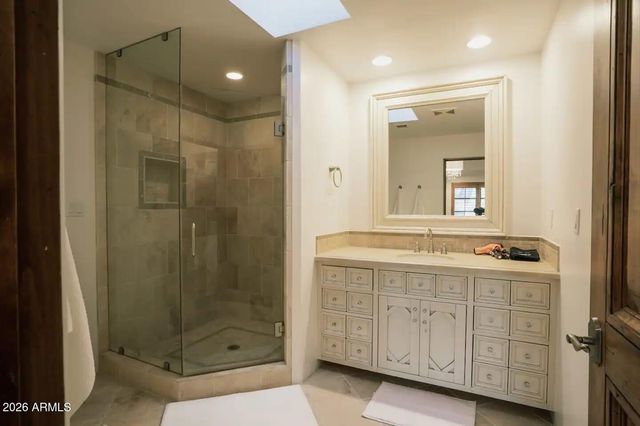 9414 N 53RD Place 2, Paradise Valley, AZ 85253