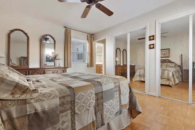 620 Chelmsford Lane, Elk Grove Village, IL 60007