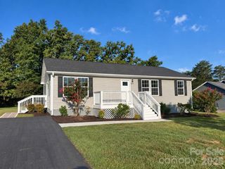5217 Canterbury Drive, Conover, NC 28613