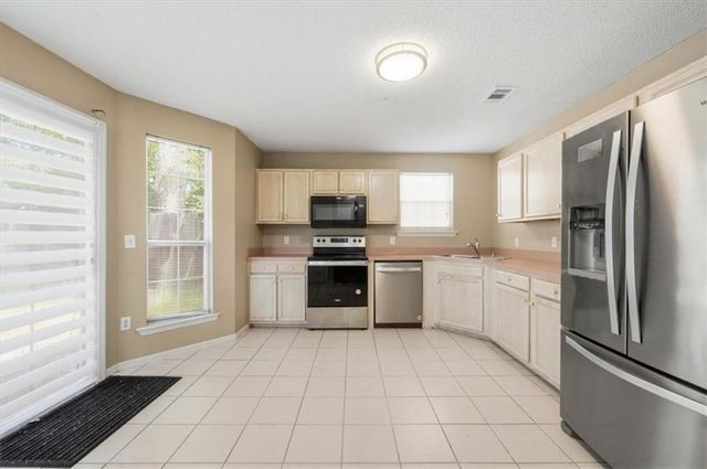 115 Queens Retreat, Savannah, GA 31419