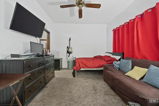 410 Eastern Avenue, Taft, CA 93268