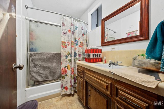 410 Eastern Avenue, Taft, CA 93268