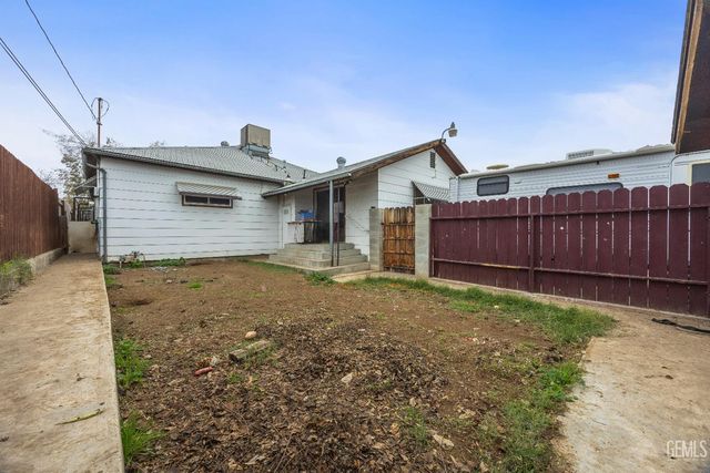 410 Eastern Avenue, Taft, CA 93268