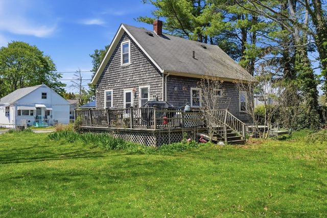 34 Plympton St, New Bedford, MA 02745