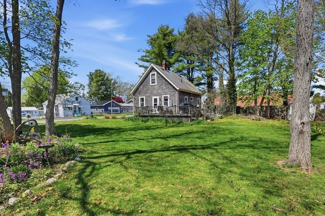34 Plympton St, New Bedford, MA 02745
