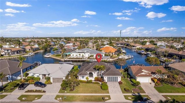 409 Waterleaf CT, Marco Island, FL 34145
