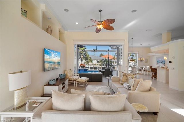409 Waterleaf CT, Marco Island, FL 34145