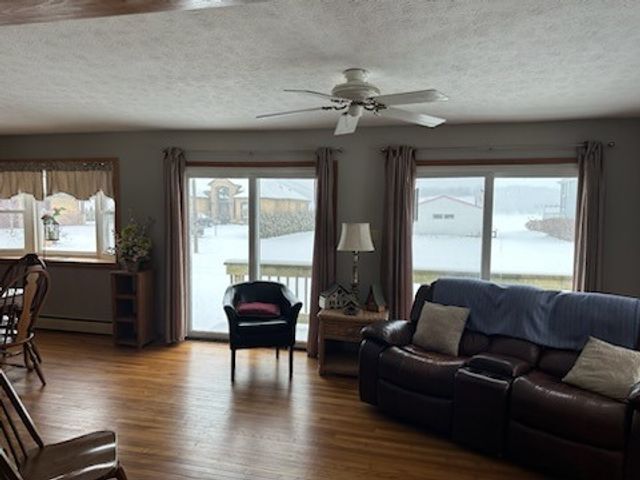 11390 PRIMROSE Lane, Conneaut Lake, PA 16316