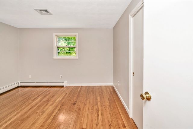 11 Coweeset Dr, Brockton, MA 02301