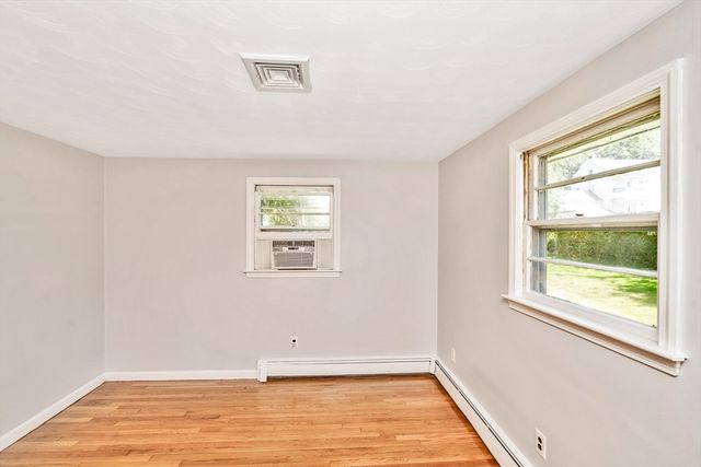 11 Coweeset Dr, Brockton, MA 02301
