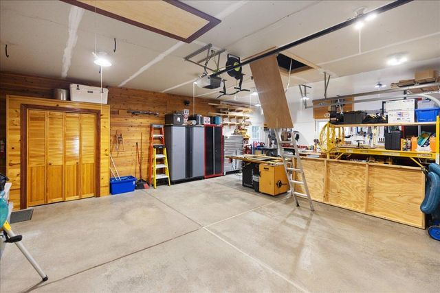 38288 Hillshire Avenue, North Branch, MN 55056