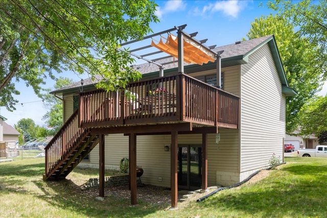 38288 Hillshire Avenue, North Branch, MN 55056