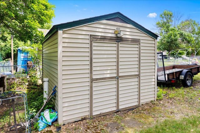 38288 Hillshire Avenue, North Branch, MN 55056