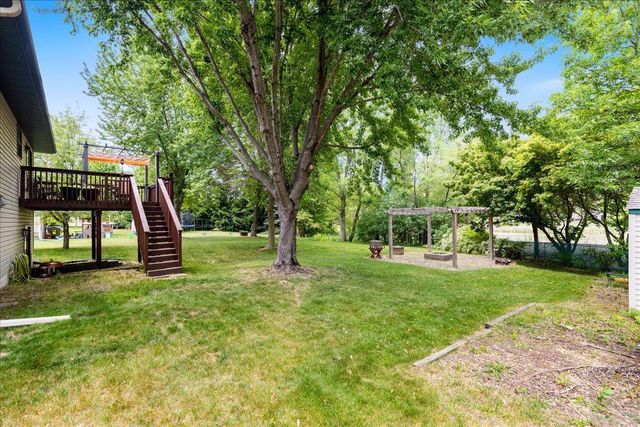 38288 Hillshire Avenue, North Branch, MN 55056