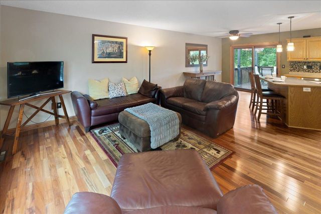 38288 Hillshire Avenue, North Branch, MN 55056
