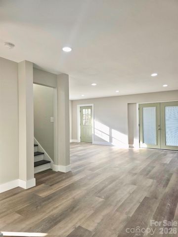 78 St. Charles Court, Hickory, NC 28601