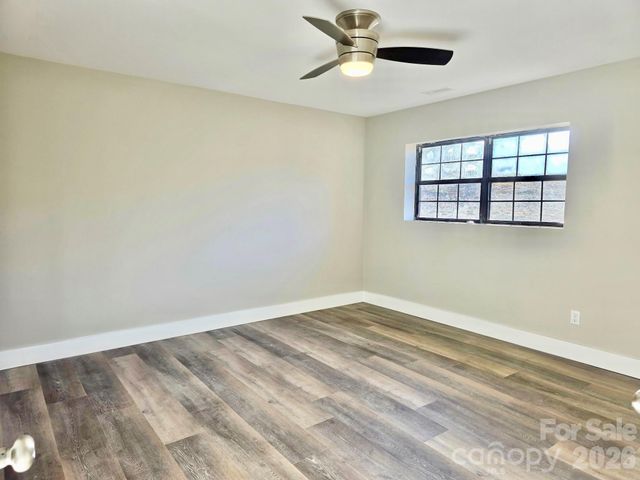 78 St. Charles Court, Hickory, NC 28601