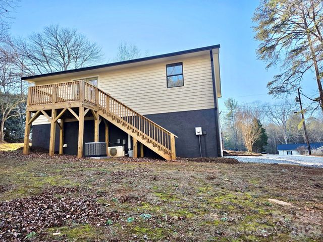 78 St. Charles Court, Hickory, NC 28601