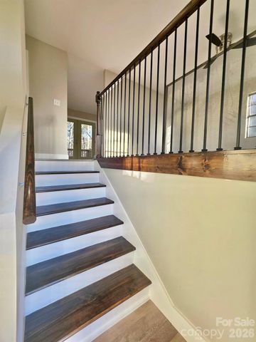 78 St. Charles Court, Hickory, NC 28601