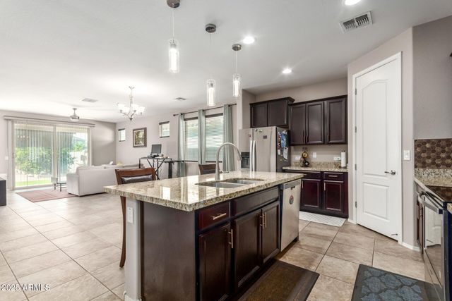 8532 S 40TH Glen, Laveen, AZ 85339