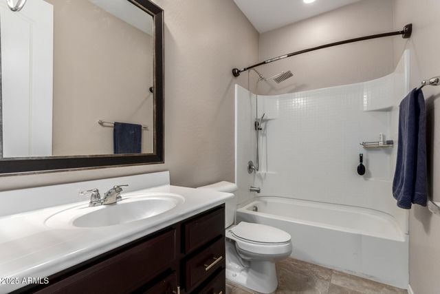 8532 S 40TH Glen, Laveen, AZ 85339