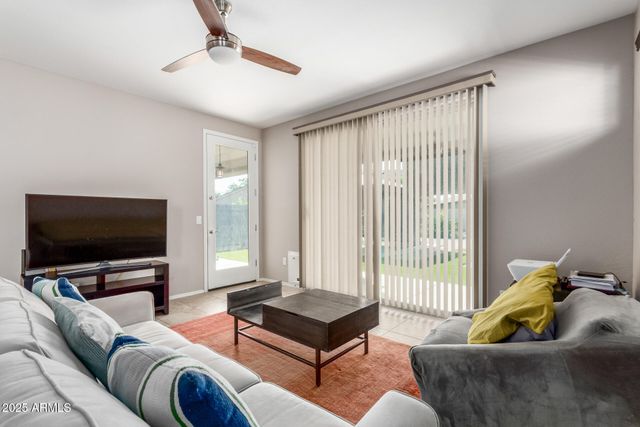 8532 S 40TH Glen, Laveen, AZ 85339