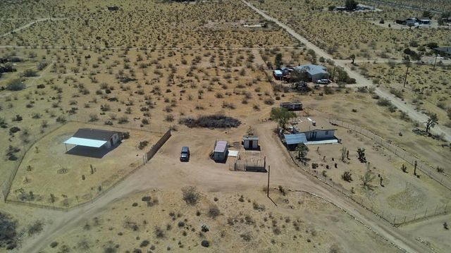 788 Cambria Avenue, Landers, CA 92285