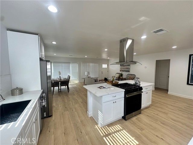 5344 Adenmoor, Lakewood, CA 90713