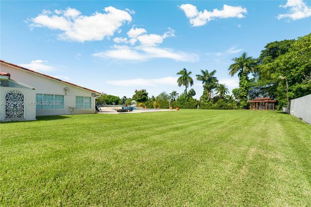 2605 SW 115th Ave, Miami, FL 33165