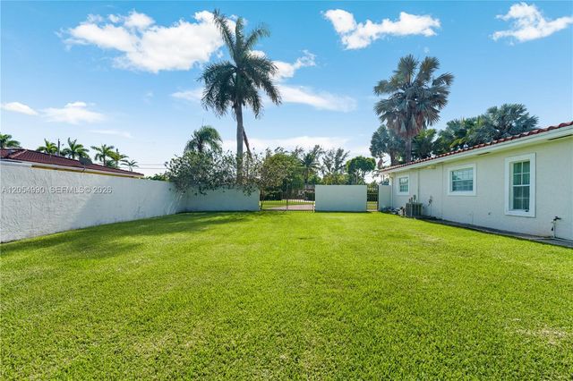2605 SW 115th Ave, Miami, FL 33165