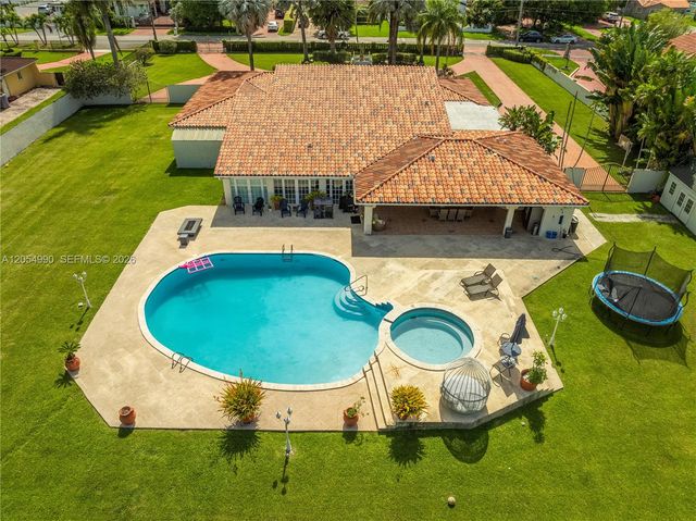 2605 SW 115th Ave, Miami, FL 33165