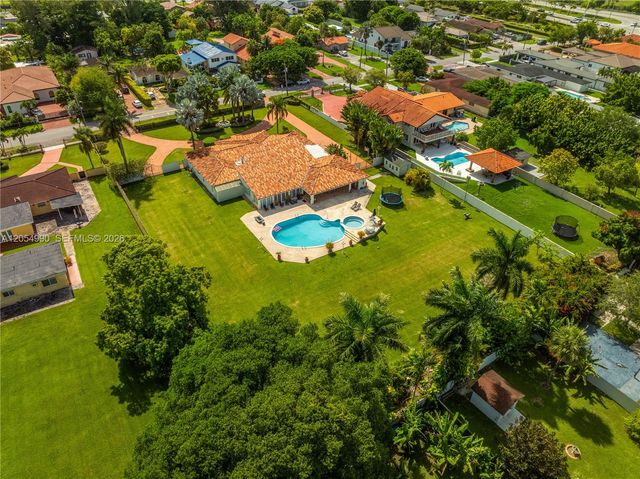 2605 SW 115th Ave, Miami, FL 33165
