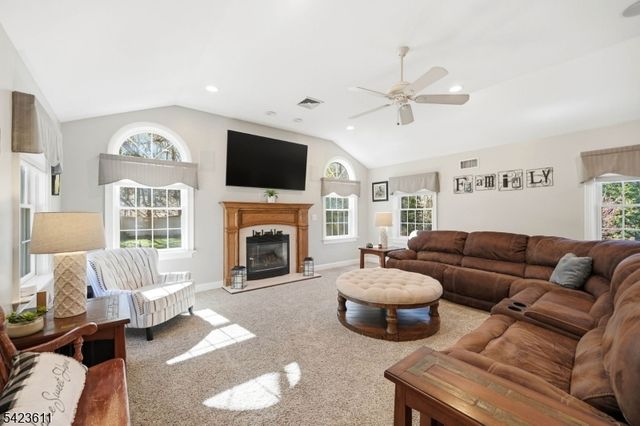 165 Page Dr, Oakland Boro, NJ 07436