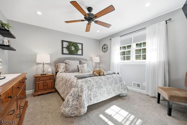 165 Page Dr, Oakland Boro, NJ 07436