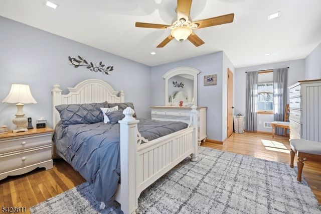 165 Page Dr, Oakland Boro, NJ 07436