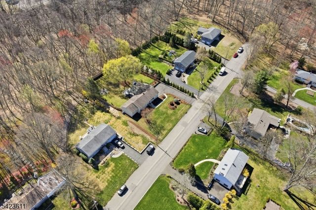 165 Page Dr, Oakland Boro, NJ 07436