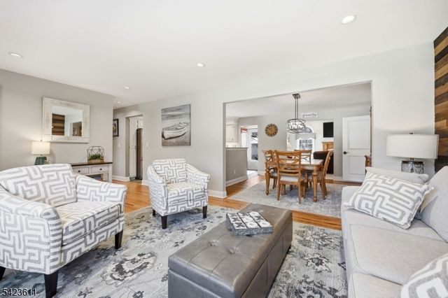 165 Page Dr, Oakland Boro, NJ 07436