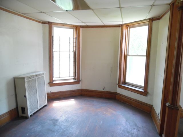 6347 S Eberhart Avenue, Chicago, IL 60637